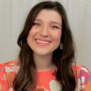 Meet your Posher, Jenny